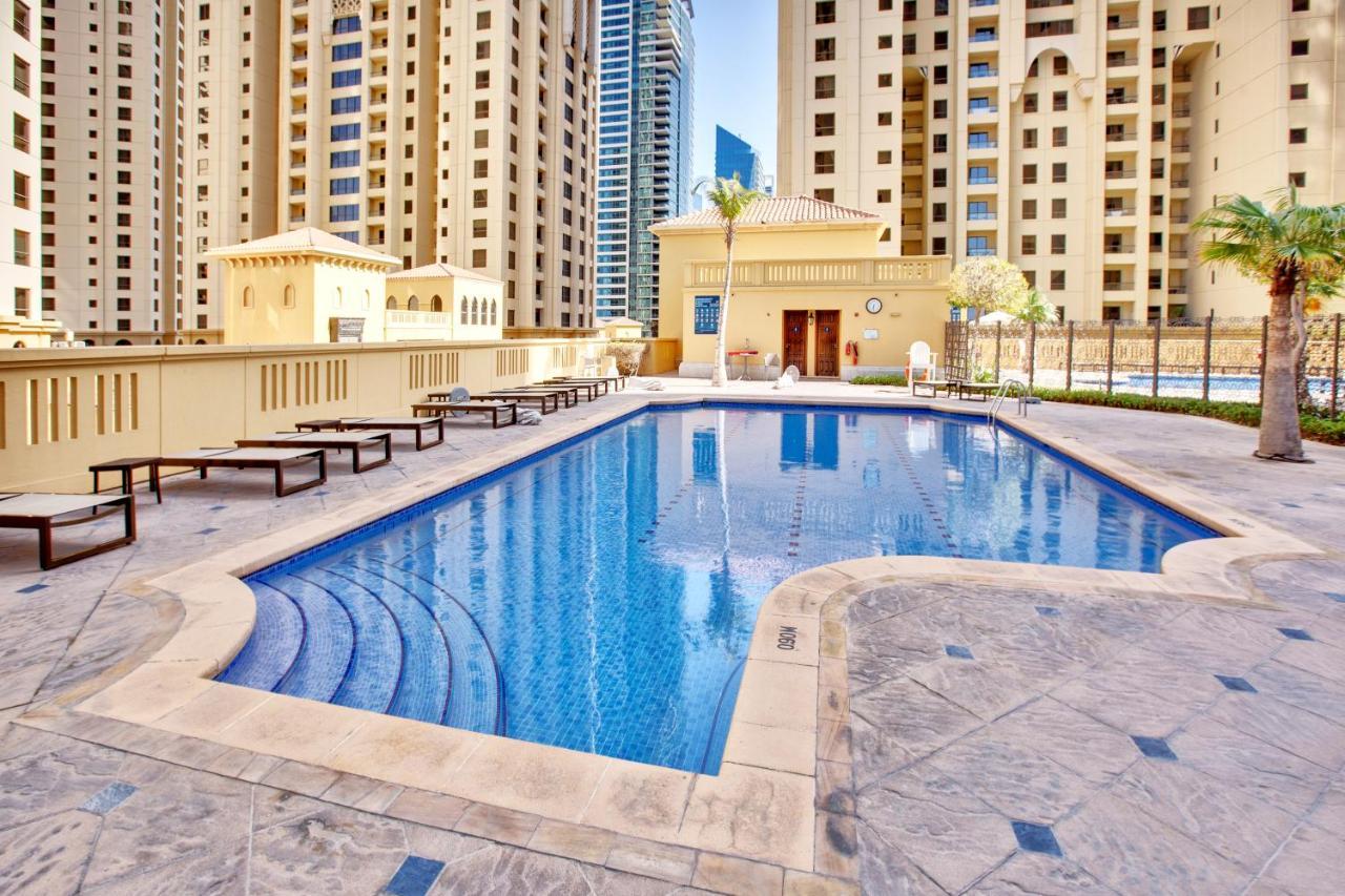 Apartamento Spacious Sea View Studio At The Beach Jbr Dubái Exterior foto